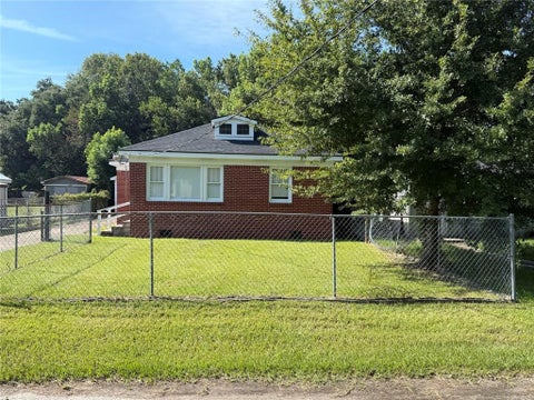 Photo of 161 10th Avenue, Chickasaw, AL 36611 (MLS # 7827924)