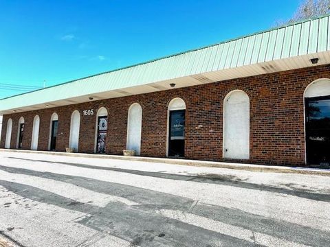 Photo of 1605 Rochelle Street #D, Mobile, AL 36693 (MLS # 7736447)