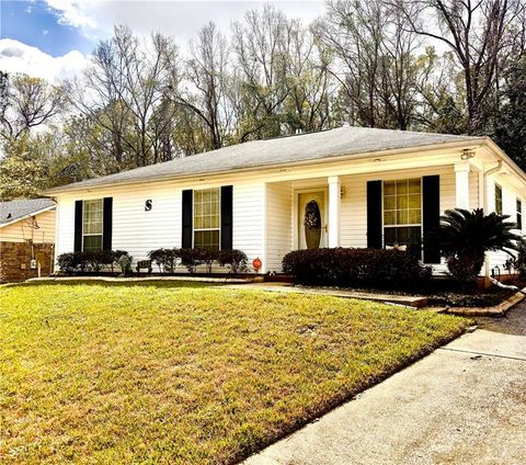 Photo of 6233 Summer Place Drive N, Mobile, AL 36618 (MLS # 7733551)