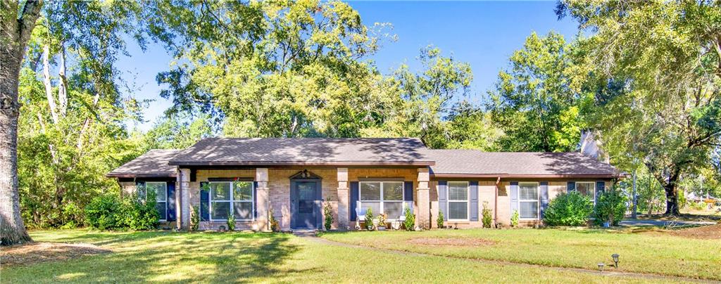 Photo 1 of 33 — 5758 Fairwood Drive, Mobile, AL 36609