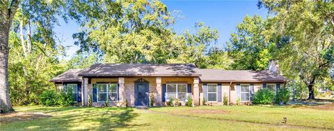 Photo of 5758 Fairwood Drive, Mobile, AL 36609 (MLS # 7662094)