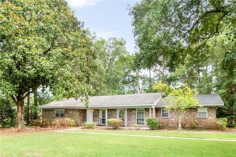 Photo of 3923 Cypress Shores Drive N, Mobile, AL 36619 (MLS # 7636617) Photo of 3923 Cypress Shores Drive N, Mobile, AL 36619 (MLS # 7636617)