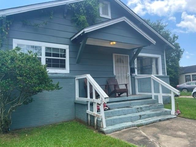 116 Carlen Street N - Photo 2