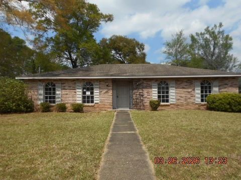 Photo of 6000 Woodglen Court, Mobile, AL 36609 (MLS # 7752186)