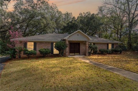 Photo of 8080 Danielle Drive, Mobile, AL 36695 (MLS # 7705385)