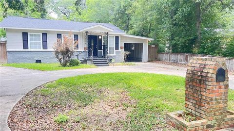 Photo of 1404 Tampa Drive, Mobile, AL 36605 (MLS # 7630063)