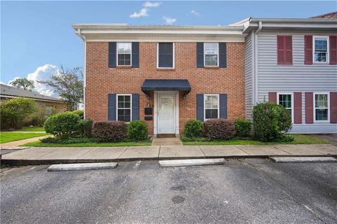 Photo of 4017 Cottage Hill Road #73, Mobile, AL 36609 (MLS # 7810932)