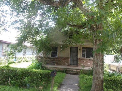 Photo of 236 Chandler Street, Mobile, AL 36610 (MLS # 7796432)