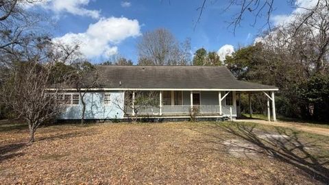 Photo of 3006 Pleasant Valley Road, Mobile, AL 36606 (MLS # 7722140)