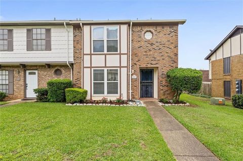 Photo of 527 Highland Woods Drive W, Mobile, AL 36608 (MLS # 7769569)