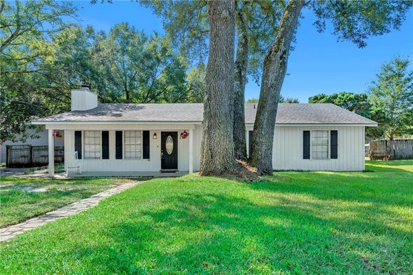 7423 CHRISTINE CIR S, MOBILE, AL 36619 - Image 89d189f5a8dd29fa938da9da1c8a42bf/3172501581