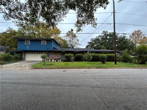 Photo of 1712 Waterford Street, Mobile, AL 36605 (MLS # 7672888) Photo of 1712 Waterford Street, Mobile, AL 36605 (MLS # 7672888)