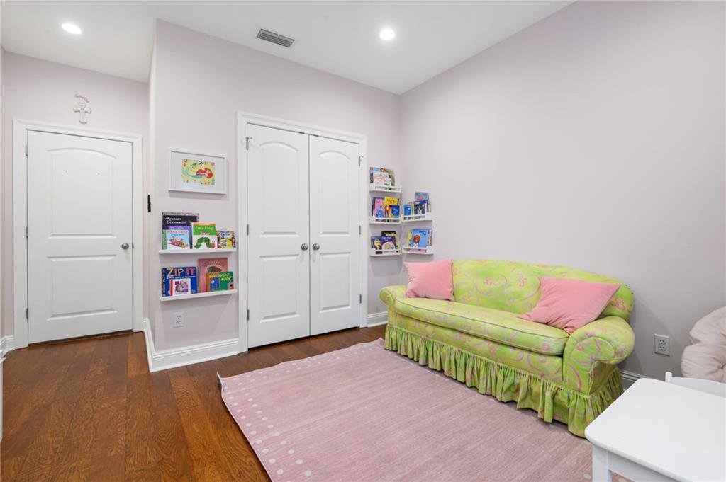 Mobile, Alabama 36619, United States, 4 Bedrooms Bedrooms, ,3 BathroomsBathrooms,Residential,Pending,250268