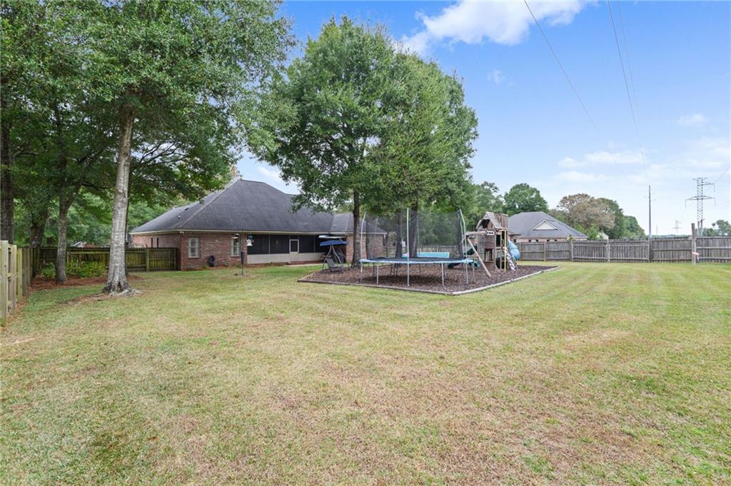 Mobile, Alabama 36619, United States, 4 Bedrooms Bedrooms, ,3 BathroomsBathrooms,Residential,Pending,250268