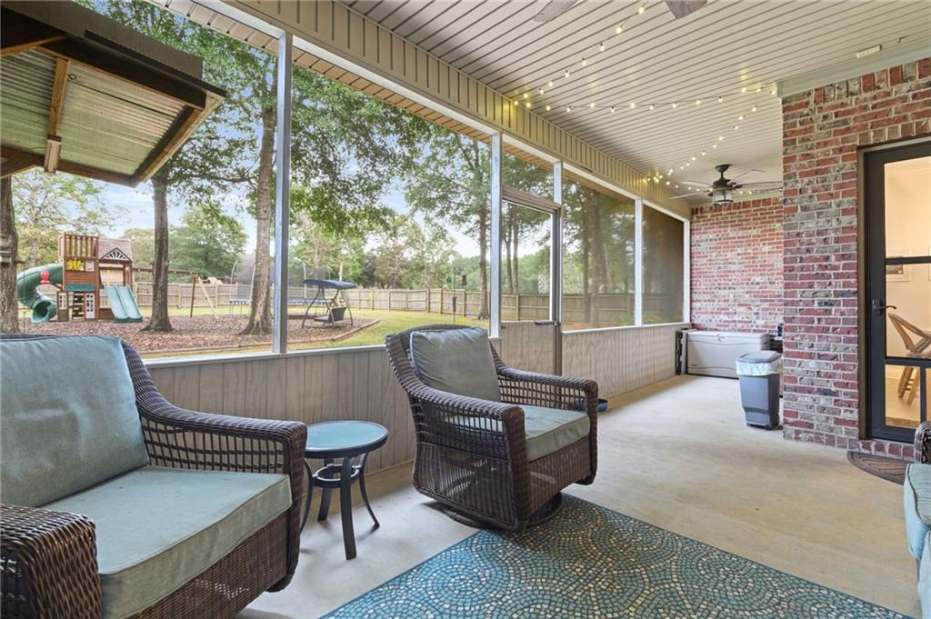 Mobile, Alabama 36619, United States, 4 Bedrooms Bedrooms, ,3 BathroomsBathrooms,Residential,Pending,250268