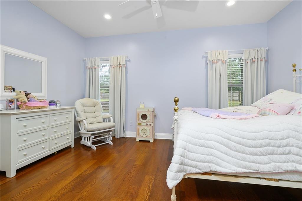 Mobile, Alabama 36619, United States, 4 Bedrooms Bedrooms, ,3 BathroomsBathrooms,Residential,Pending,250268