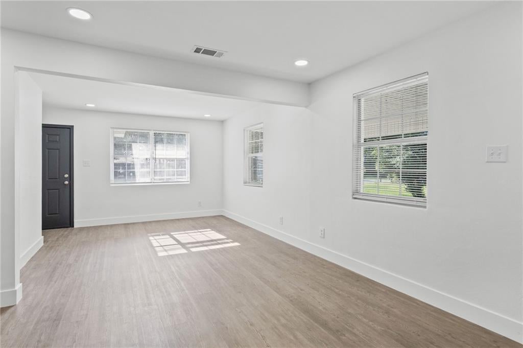 1605 Woodley Road - Photo 4