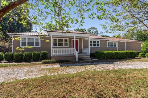 Photo of 5257 Greenwood Lane, Mobile, AL 36608 (MLS # 7661405) Photo of 5257 Greenwood Lane, Mobile, AL 36608 (MLS # 7661405)