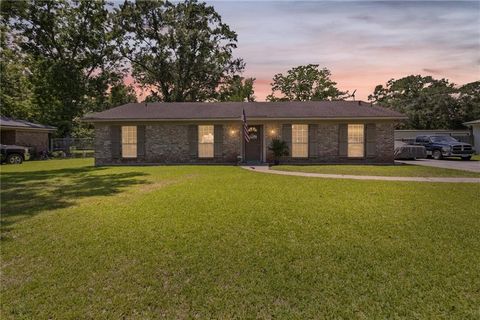Photo of 5070 Santos Drive, Mobile, AL 36619 (MLS # 7774582)