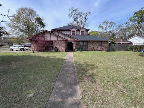 Photo of 2592 Wagon Tongue Drive, Mobile, AL 36695 (MLS # 7738578)