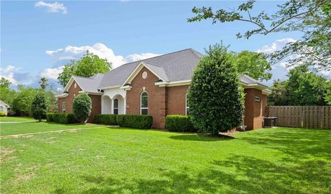 Photo of 9270 Parliament Circle, Daphne, AL 36526 (MLS # 7772656)