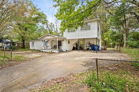 Photo of 4018 Bernhardt Drive, Mobile, AL 36605 (MLS # 7623359) Photo of 4018 Bernhardt Drive, Mobile, AL 36605 (MLS # 7623359)