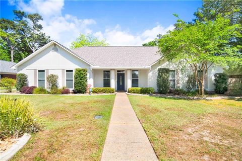 Photo of 2102 Westchester Drive, Daphne, AL 36526 (MLS # 7757795)