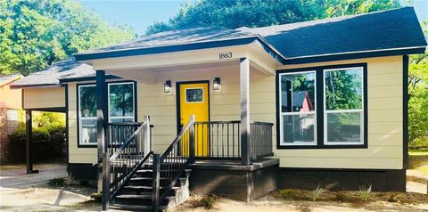 Photo of 1863 Mott Drive N, Mobile, AL 36617 (MLS # 7751105)