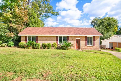 Photo of 61 Hillside Lane S, Mobile, AL 36608 (MLS # 7681737)