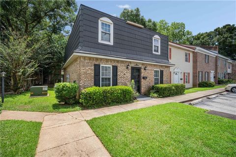 Photo of 4017 Cottage Hill Road #58, Mobile, AL 36609 (MLS # 7786750)