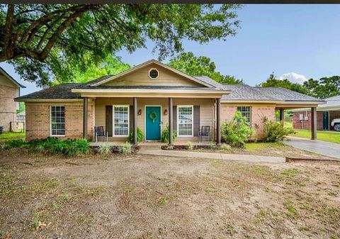 Photo of 7201 Pecan Terrace Drive, Theodore, AL 36582 (MLS # 7764332)