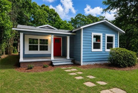 Photo of 300 3rd Avenue, Chickasaw, AL 36611 (MLS # 7774356)
