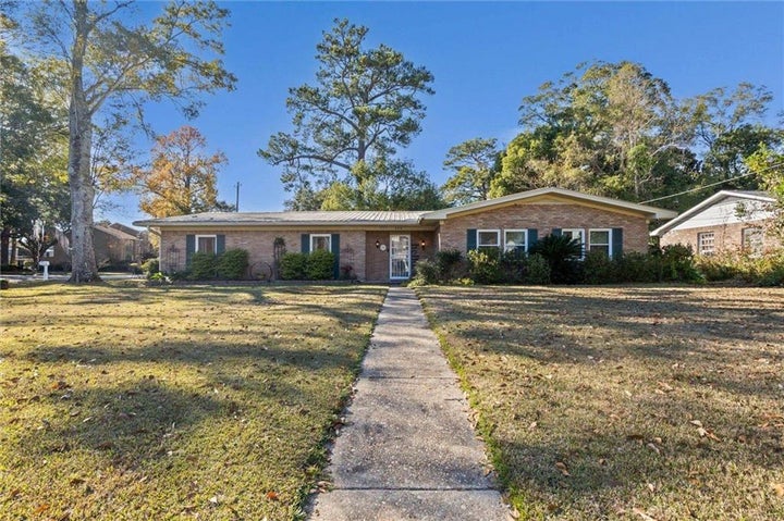 Photo 1 of 34 — 324 Hadrian Street, Mobile, AL 36606