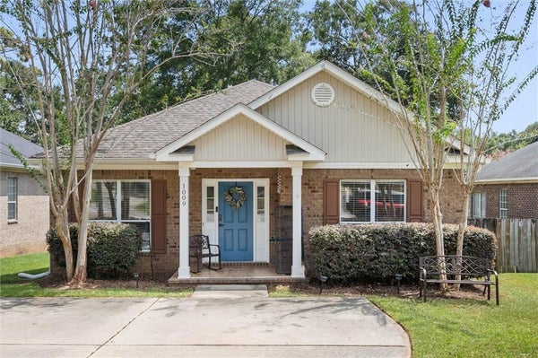1009 LINLEN AVE, MOBILE, AL 36609 - Image 99555a97cd3e152dc2cbdcf1af747d8d/4253198918