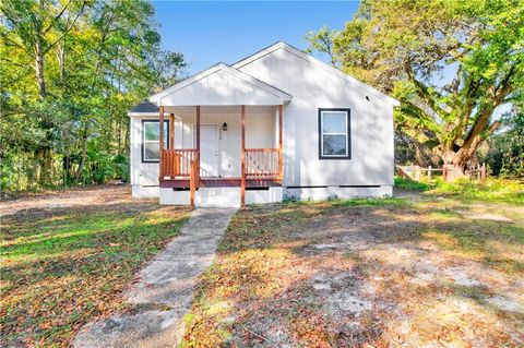 Photo of 1110 Jackson Road, Mobile, AL 36605 (MLS # 7692941)