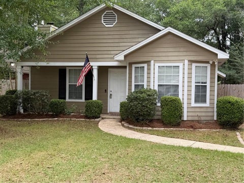 Photo of 1004 Wesley Avenue, Mobile, AL 36609 (MLS # 7781671)