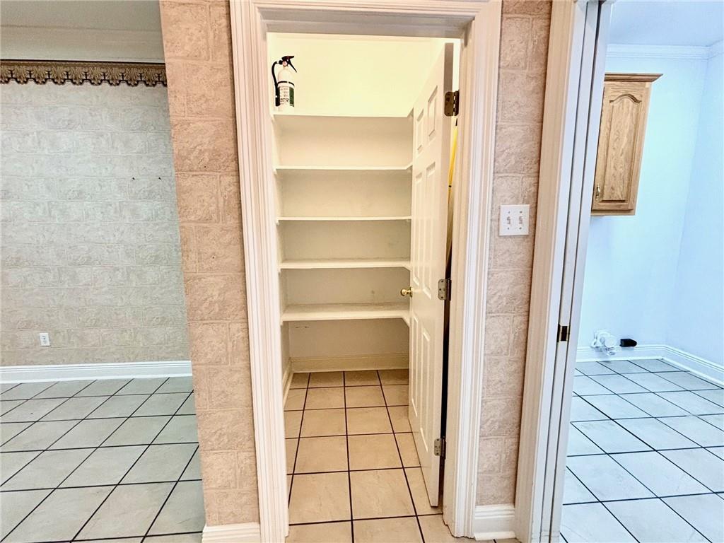 Mobile, Alabama 36609, United States, 4 Bedrooms Bedrooms, ,3 BathroomsBathrooms,Residential,Active,119321