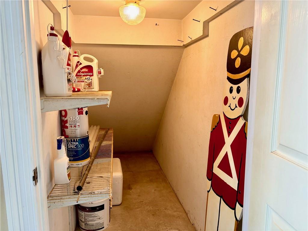 Mobile, Alabama 36609, United States, 4 Bedrooms Bedrooms, ,3 BathroomsBathrooms,Residential,Active,119321