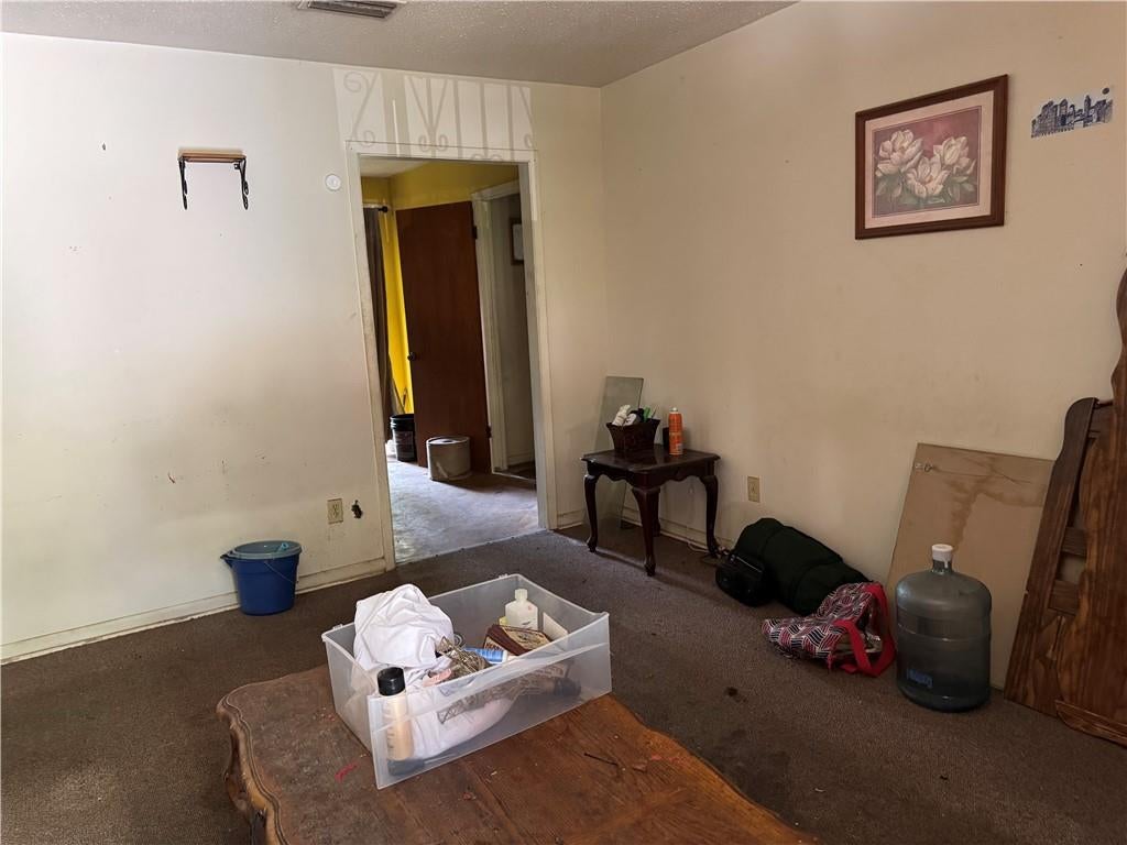 207 Hickman Street - Photo 2