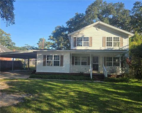 Photo of 2356 Old Shell Road, Mobile, AL 36607 (MLS # 7684241)