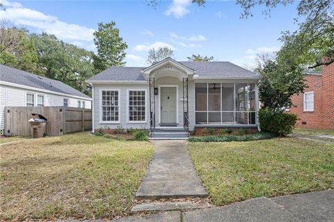Photo of 105 Crenshaw Street, Mobile, AL 36606 (MLS # 7708132)