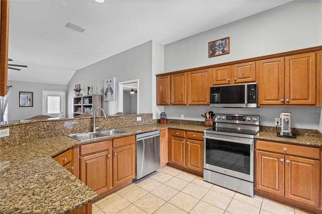 1609 Woodberry Drive - Photo 4