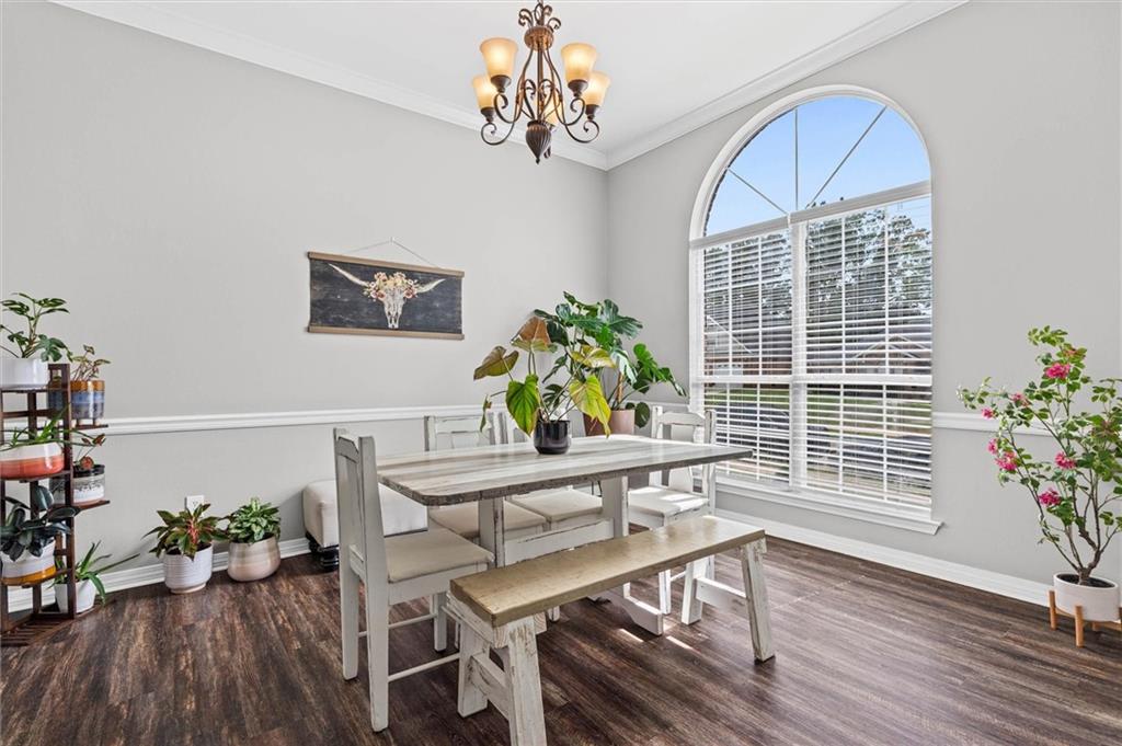 1609 Woodberry Drive - Photo 2