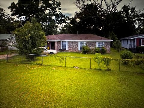 Photo of 2409 Dauphin Island Parkway, Mobile, AL 36605 (MLS # 7803586)