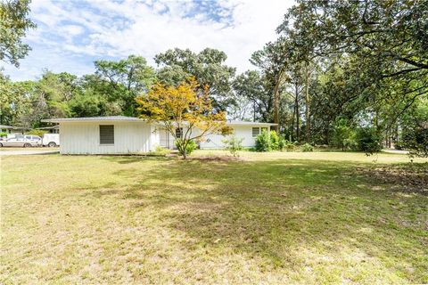 Photo of 365 Bourgeois Circle, Mobile, AL 36609 (MLS # 7647143)