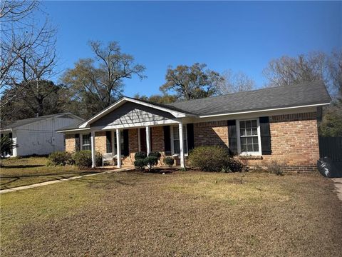 Photo of 3400 Sherringham Drive, Mobile, AL 36609 (MLS # 7709041)