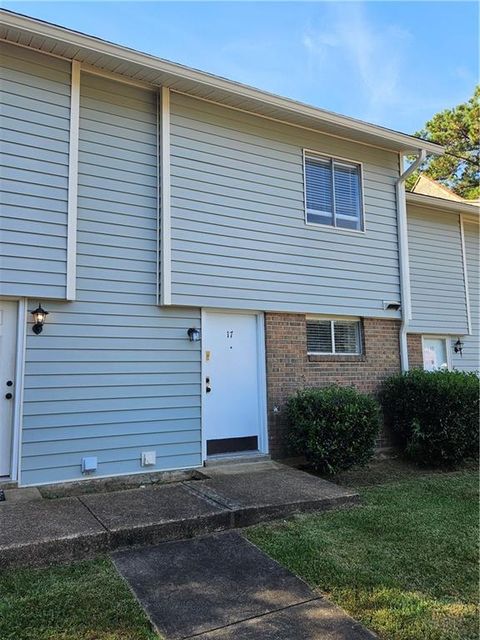 Photo of 6527 Old Shell Road #17, Mobile, AL 36608 (MLS # 7659245) Photo of 6527 Old Shell Road #17, Mobile, AL 36608 (MLS # 7659245)