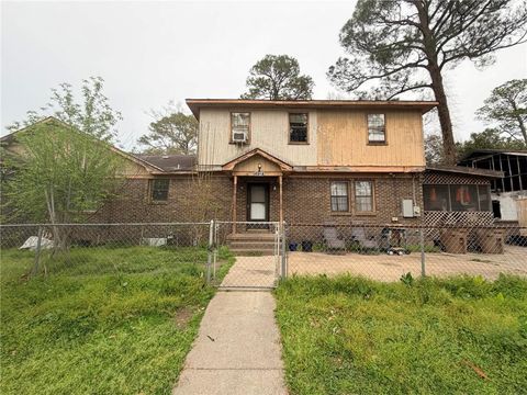 Photo of 1921 Halls Mill Road, Mobile, AL 36606 (MLS # 7728558)