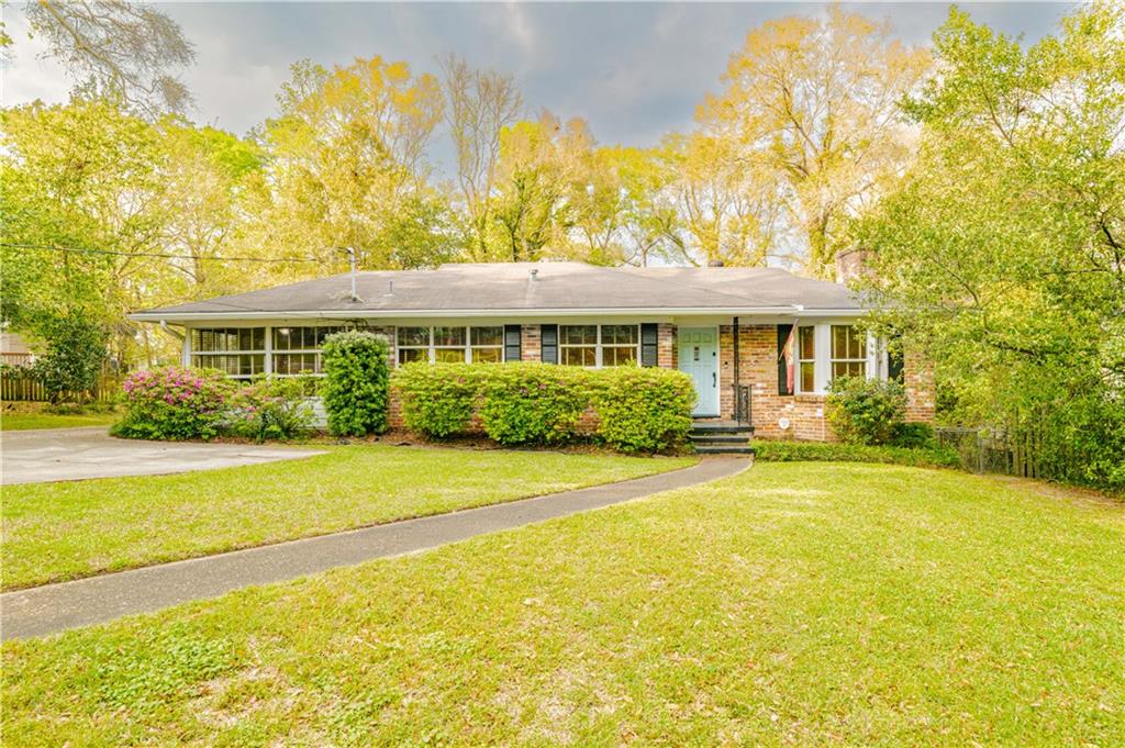 Photo 1 of 38 — 324 Dalewood Drive, Mobile, AL 36608