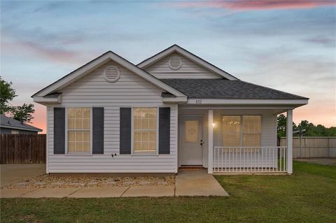 Photo of 852 Hamilton Bridges Drive W, Mobile, AL 36695 (MLS # 7769576)